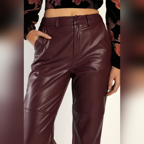 Keep It Trendy Burgundy Vegan Leather Straight Leg Pants Womens XS NWOT - Picture 4 of 11